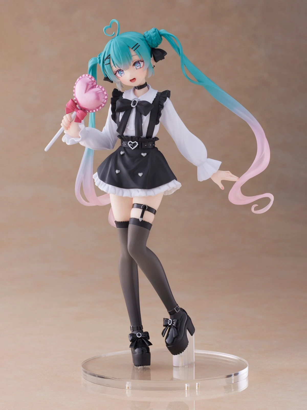 Original véritable Taito pré peint Hatsune Miku série de mode Vocaloid Hatsune Miku sous-culture H = 180mm Figure décoration cadeau
