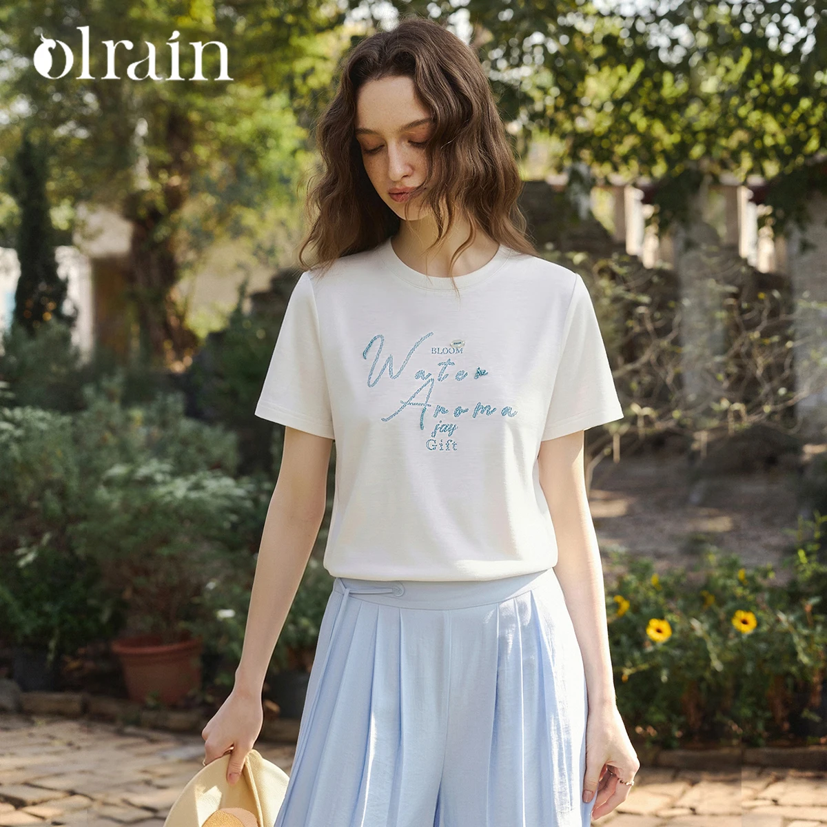 OLrain White Contrast Beaded Letter Print Basic Top 2026 Summer O-Neck Simple Versatile Loose Short Sleeve T-shirt O58XT006150