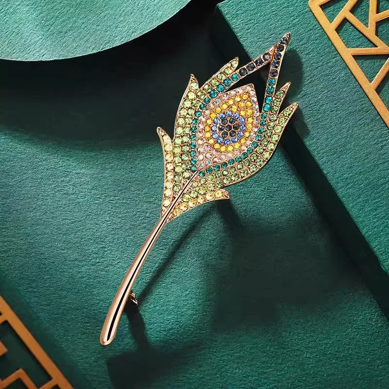 

Luxury Crystal Peacock Feather Brooch Unisex - Elegant Pearl Rhinestone Alloy Lapel Pin Office Party Jewelry Gift
