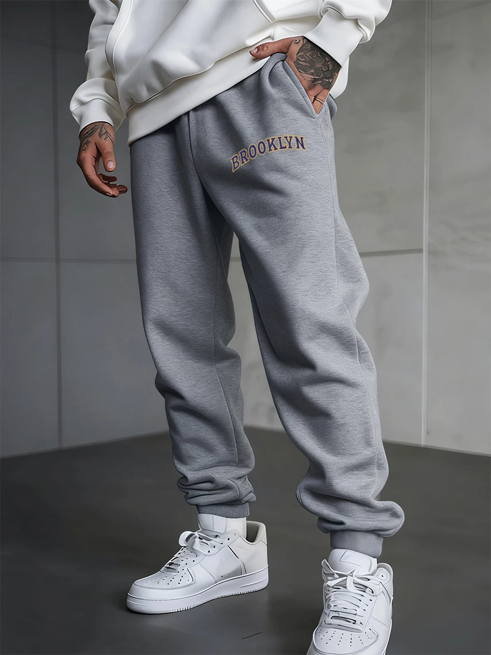 

Brooklyn Creative Letter Printed Sweatpants Men Basics Sporty Pants Elastic Waist Pocket Loose Trousers Trend Male Streetwear
