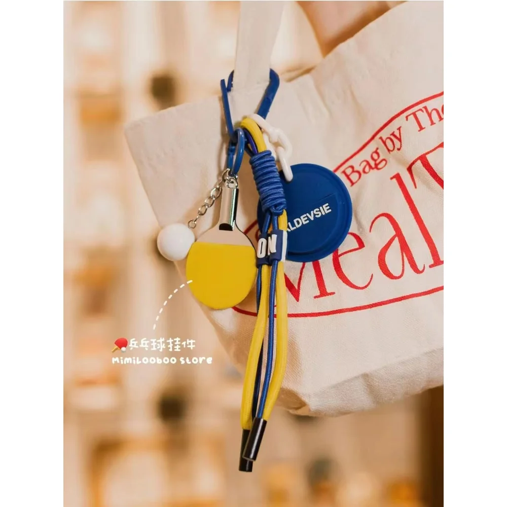 

Table tennis bag pendant, yellow racket keychain pendant, backpack, couple style creative sports gift