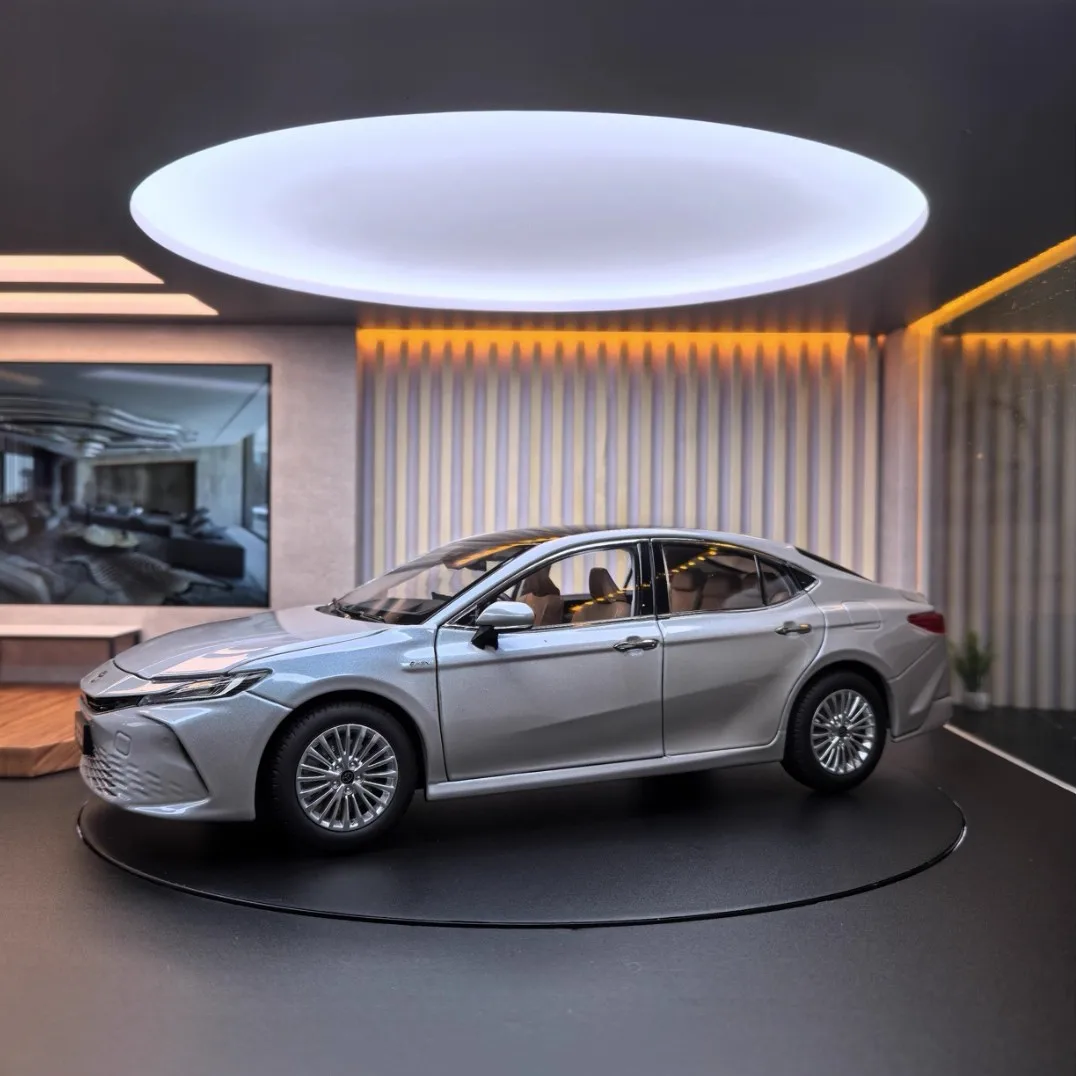 

1:18 2024 CAMRY Высокая имитация литья под давлением автомобиля из металлического сплава, модель автомобиля, игрушки для детей, коллекция подарков