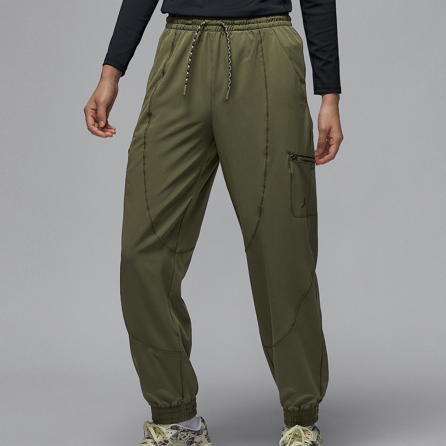 

Женские свободные баскетбольные брюки Nike Authentic JORDAN из тканого материала FB4660-222