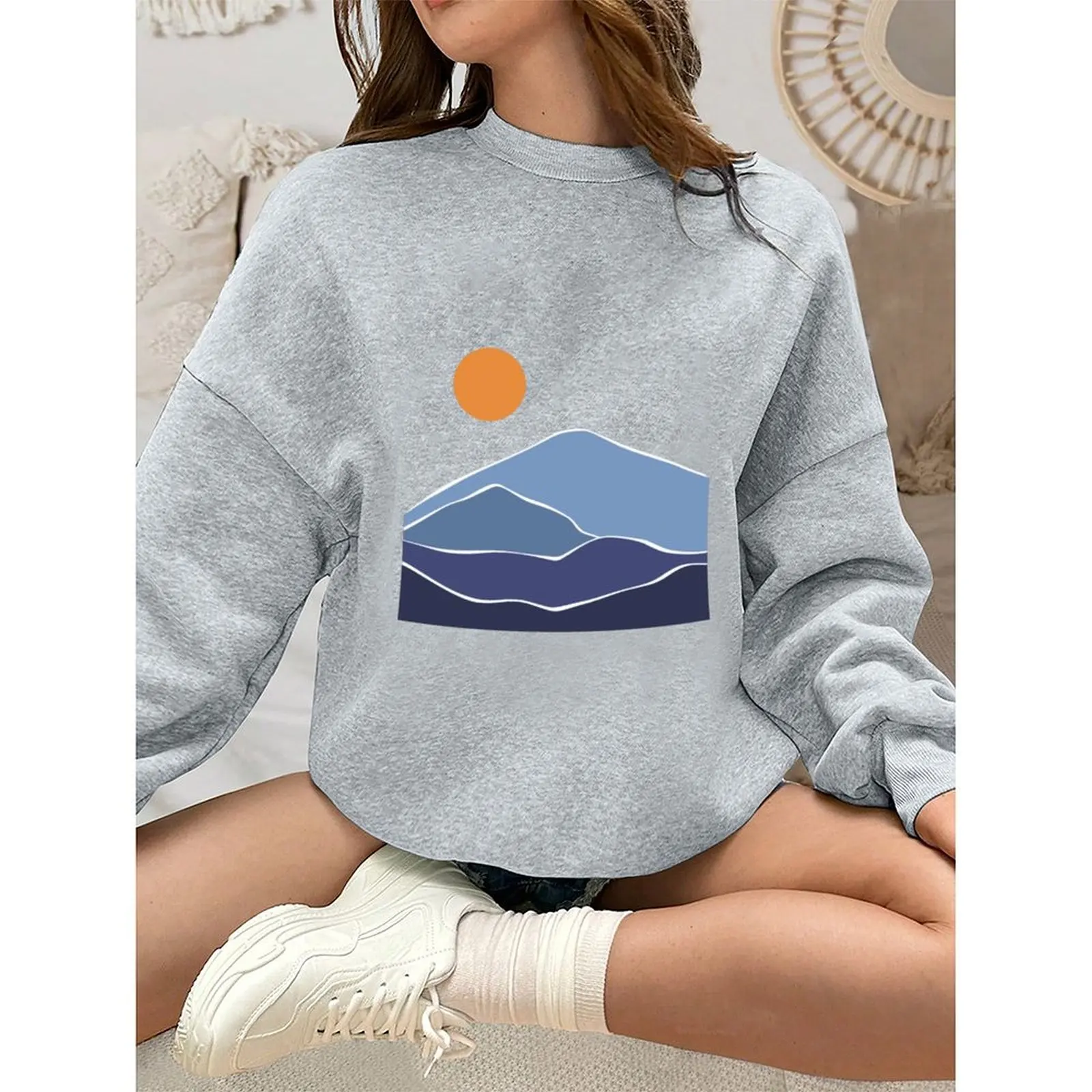 بلوزات نسائية برقبة دائرية بلوفرات رياضية غير رسمية فضفاضة مريحة مخملية بأكمام طويلة سترة شتوية ملابس نسائية 2025 #5