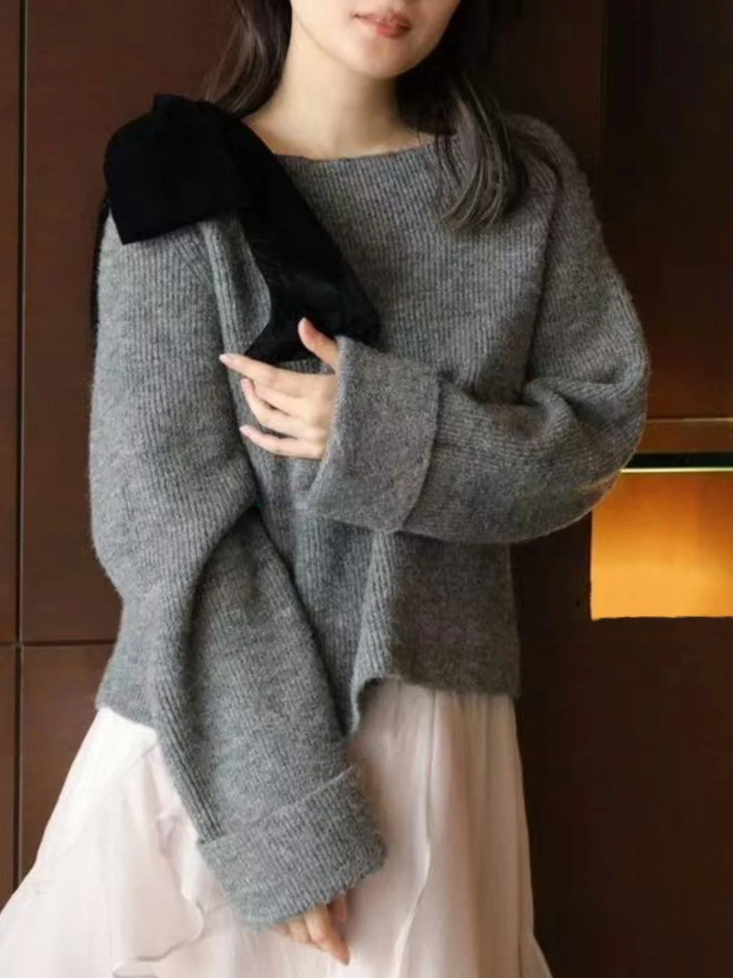

Pure Velvet Long Sleeve Knitted Sweater with Detachable Bow Ribbon Japanese Sweet Style Women's Fashion Spring Wear