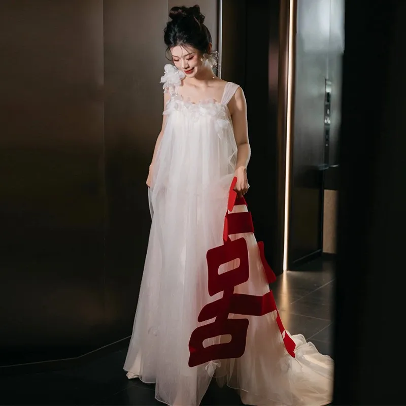 

White morning gown elegant welcome banquet birthday halter top and tulle dress for going out