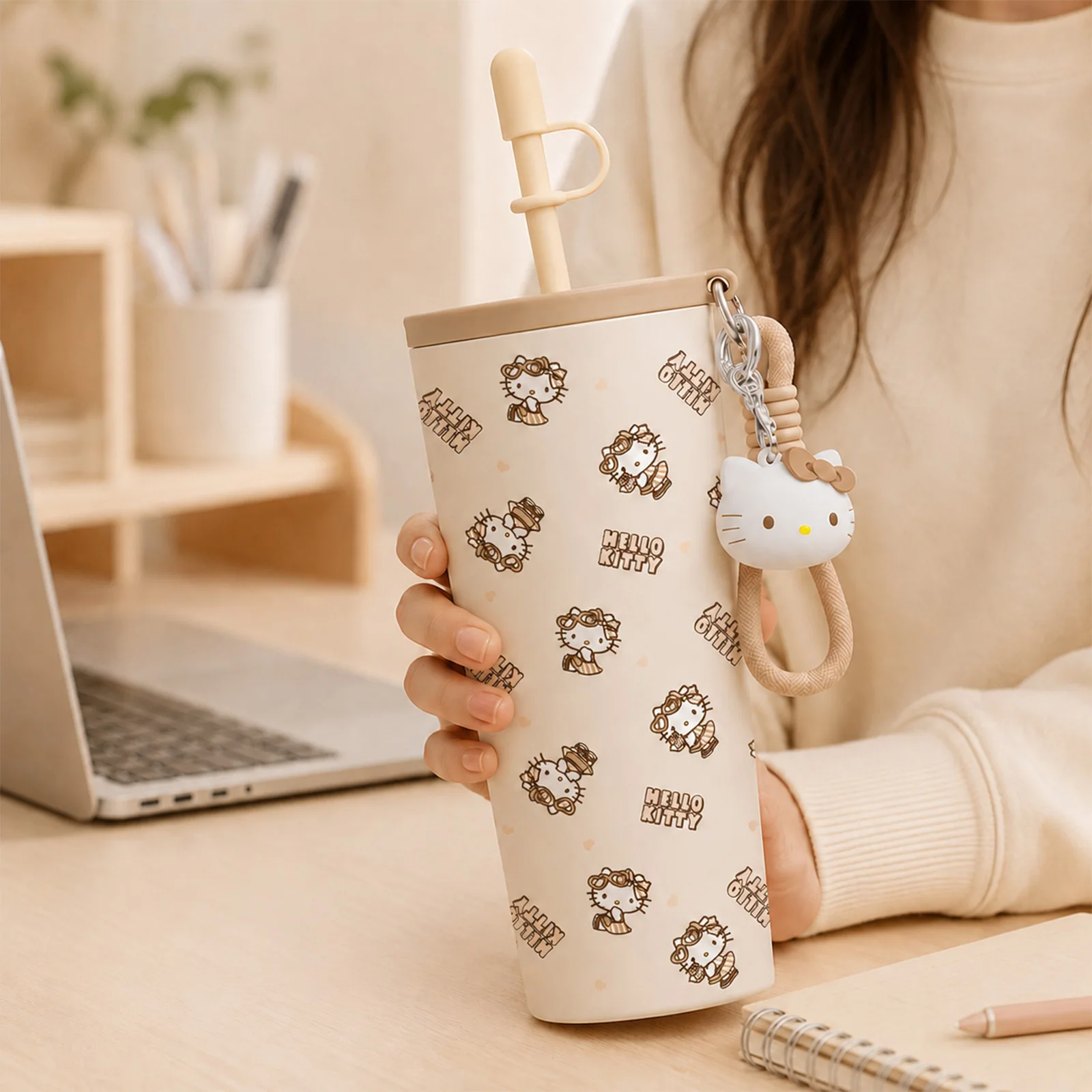 Sanrio 700ml Vacuum Insulated Tumbler 316 Stainless Steel Water Bottle Cute Portable Straw Cup With Charm Strap Gift for Girls