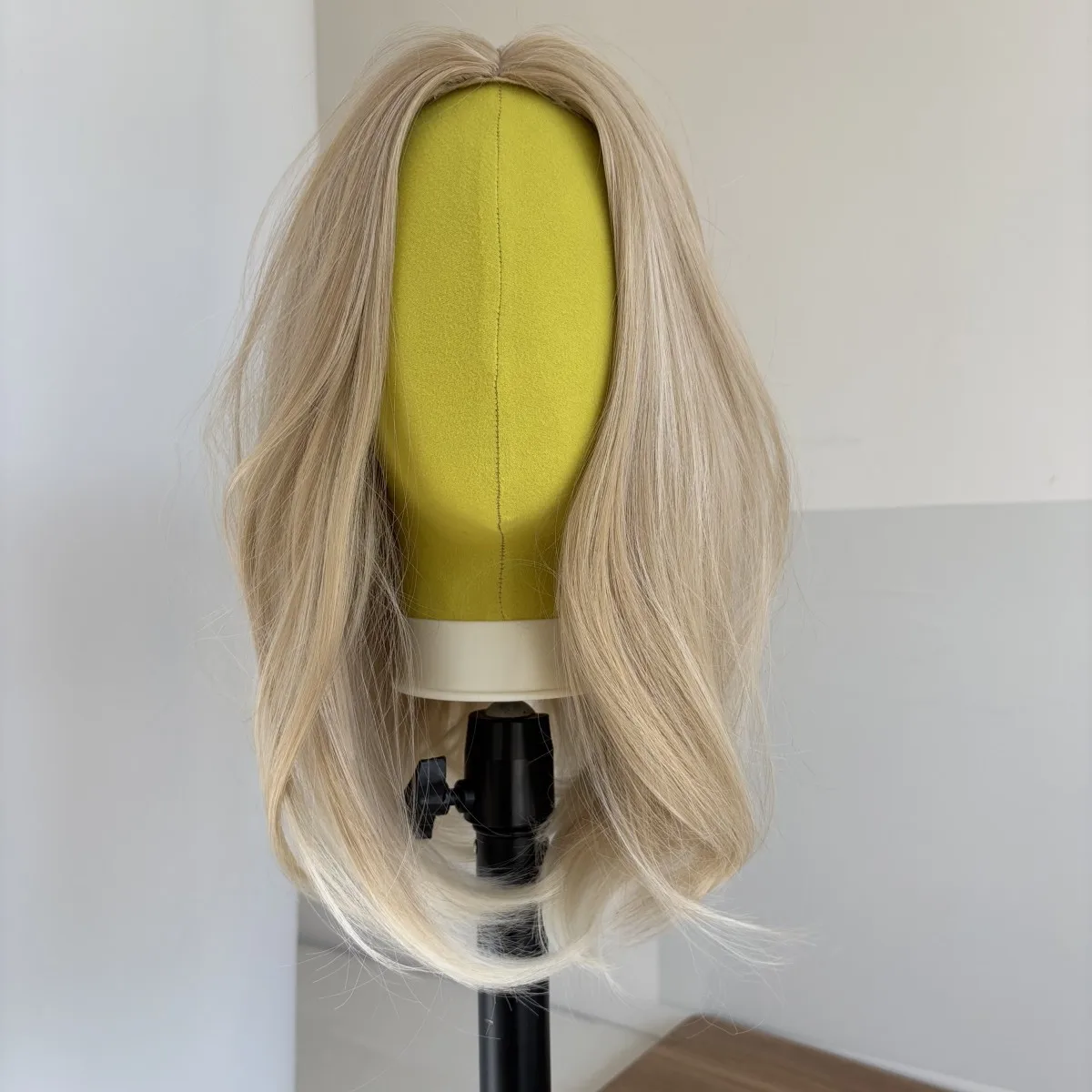 

Layered Straight Heat Resistant Synthetic Hair Cosplay Wig Blonde