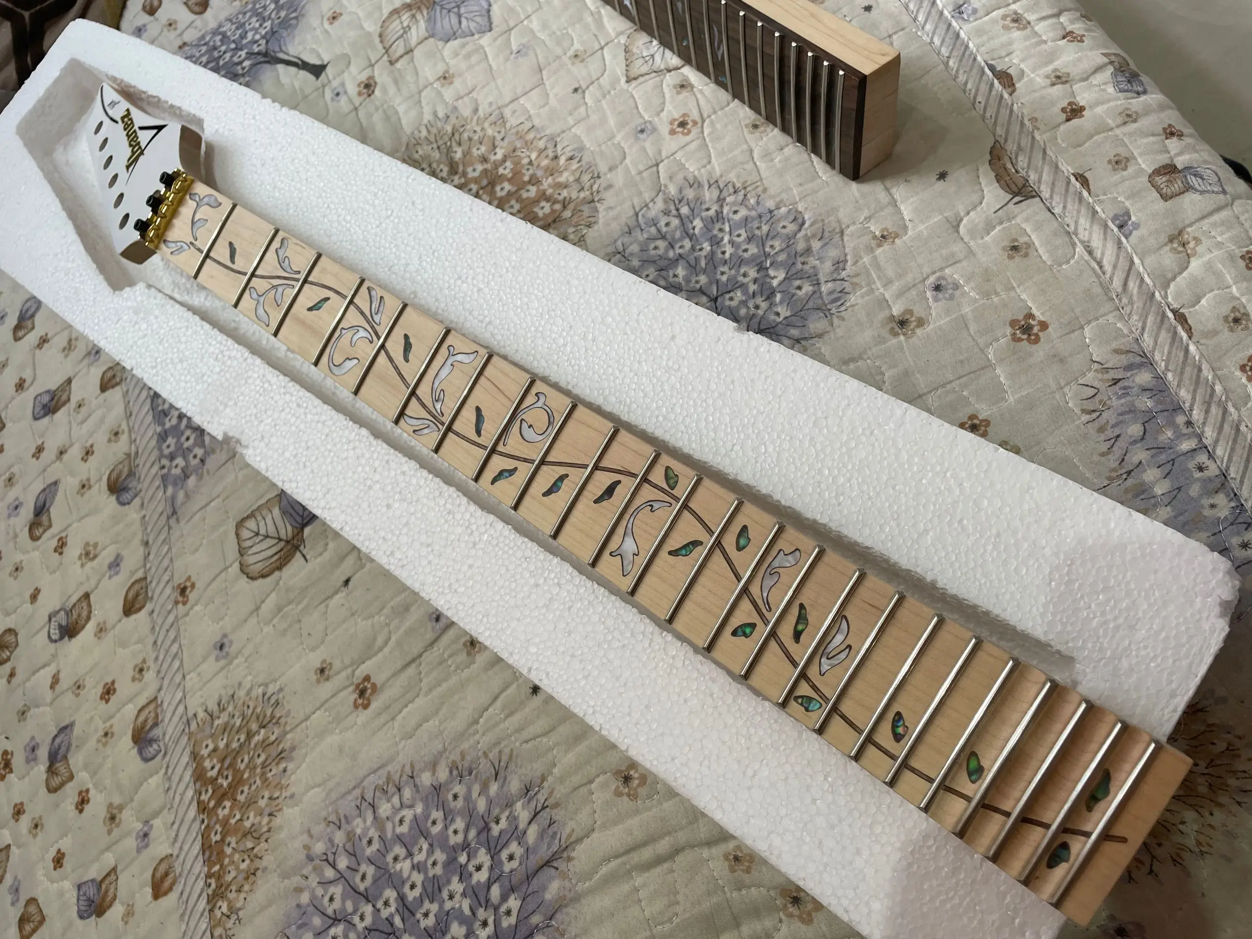 Factory custom maple  fingerboard 24 frets electric guitar neck with the tree of life onlay,21-24 scalloped neck,