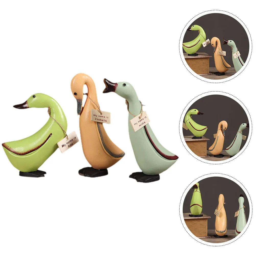 

3Pcs Wood Carved Duck Statue Lovely Desktop Animal Sculpture for Table Garden Room Decor Handmade Wood Craft Ornament Set
