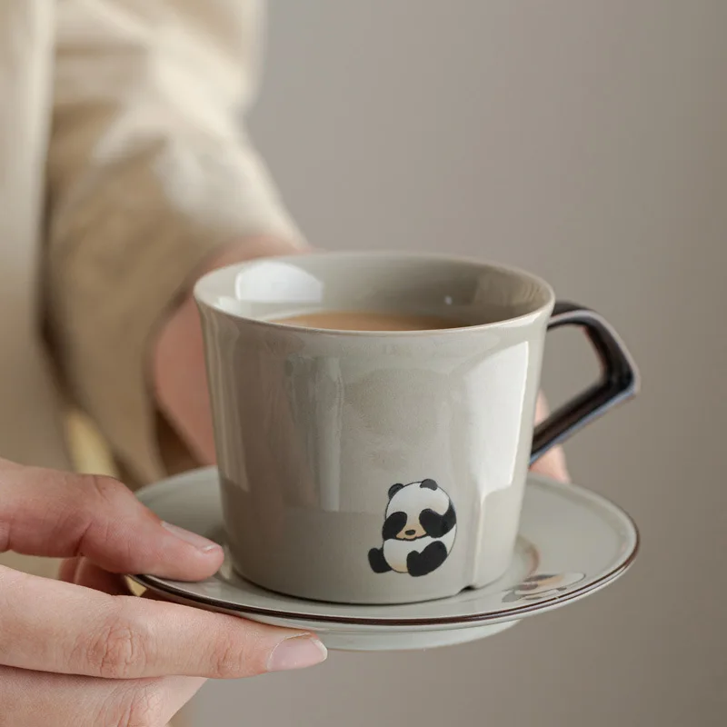 Creative Ceramic Coffee Mug with Panda Pattern Tea Cup with Handle Lovely Anti-scalding Mug Coffee Cup Set Household Accessories