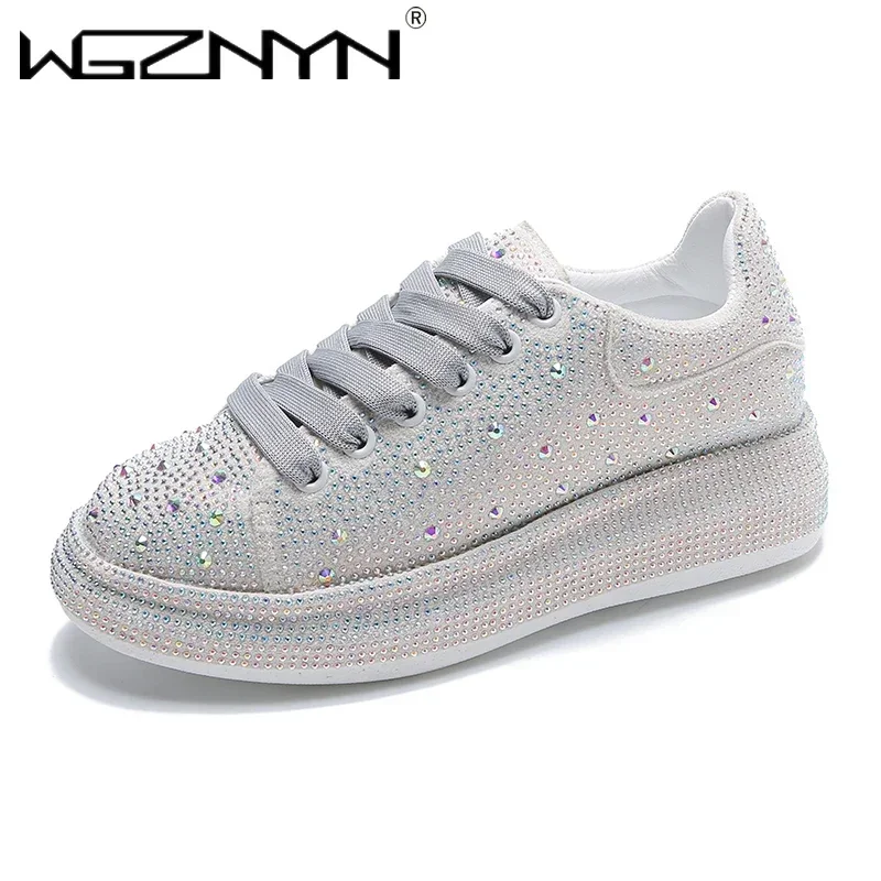 NEW Brand Women Fashion Casual Glitter Sparkling Sneakers Women Encrusted Lace Up Shoes White Sole Fashion Street Sneakers Shiny