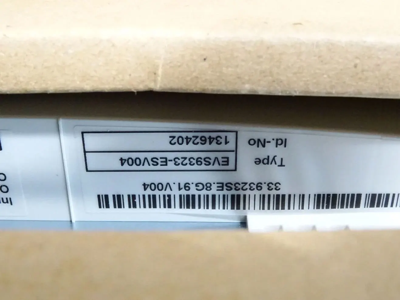 العلامة التجارية الجديدة EVS9323-ES EVF9323-EV EVS9323-ESV004 EVF9323-EVV004 EVS9323-EI ضمان لمدة سنة واحدة