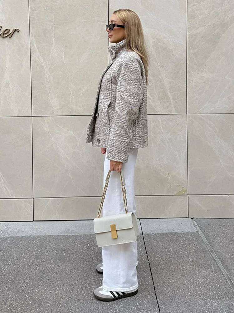 

Elegant Tweed Short Jacket Women Stand Collar Button Closure Welt Pockets Coat 2025 Autumn Causal Chic Preppy Lady Outerwear