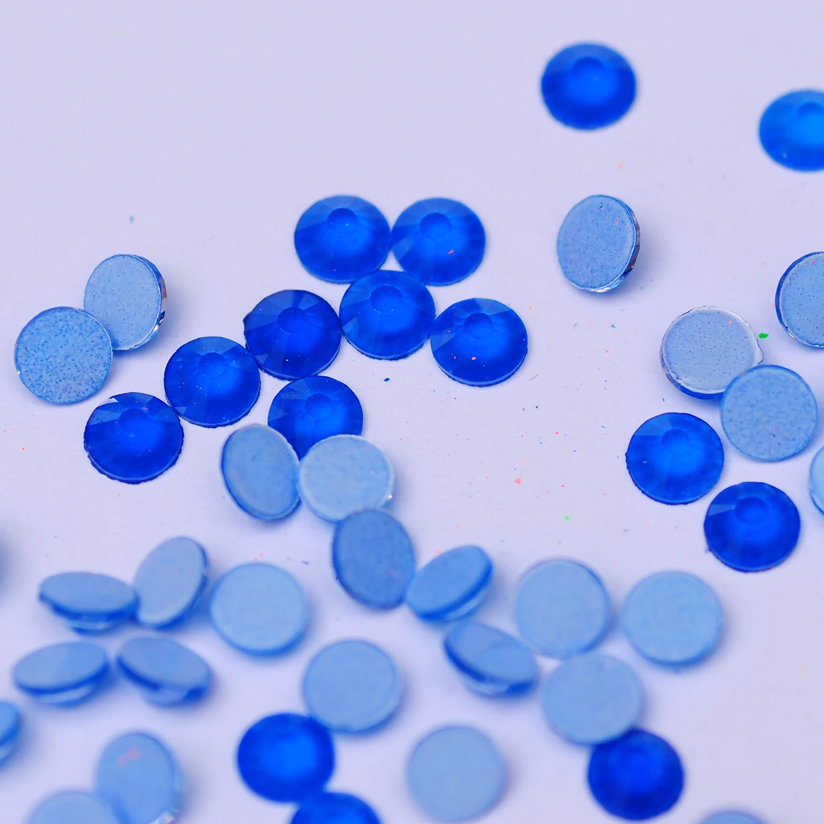 PUBRILEX Leuchtende/Fluoreszierende Farben Nicht-Hotfix Strasssteine Flache Glassteine für Nagelkunst, Kleidungsstücke und Dekorationen – Detail 9