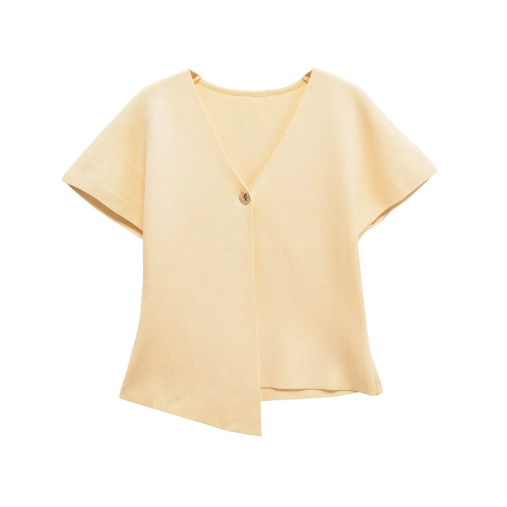 

New women's fashionable, simple and versatile one button short sleeved knitted cardigan
