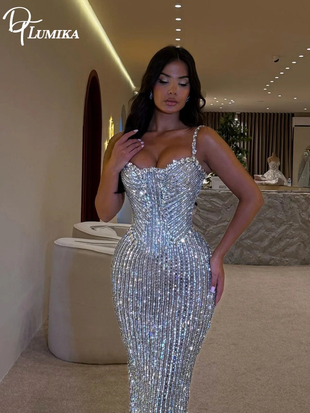 DTLumika Sweetheart Spaghetti Strap Wedding Dress Vertical Crystal Corset Fitted Silver Bridal Gown Vestidos De Novia Customized