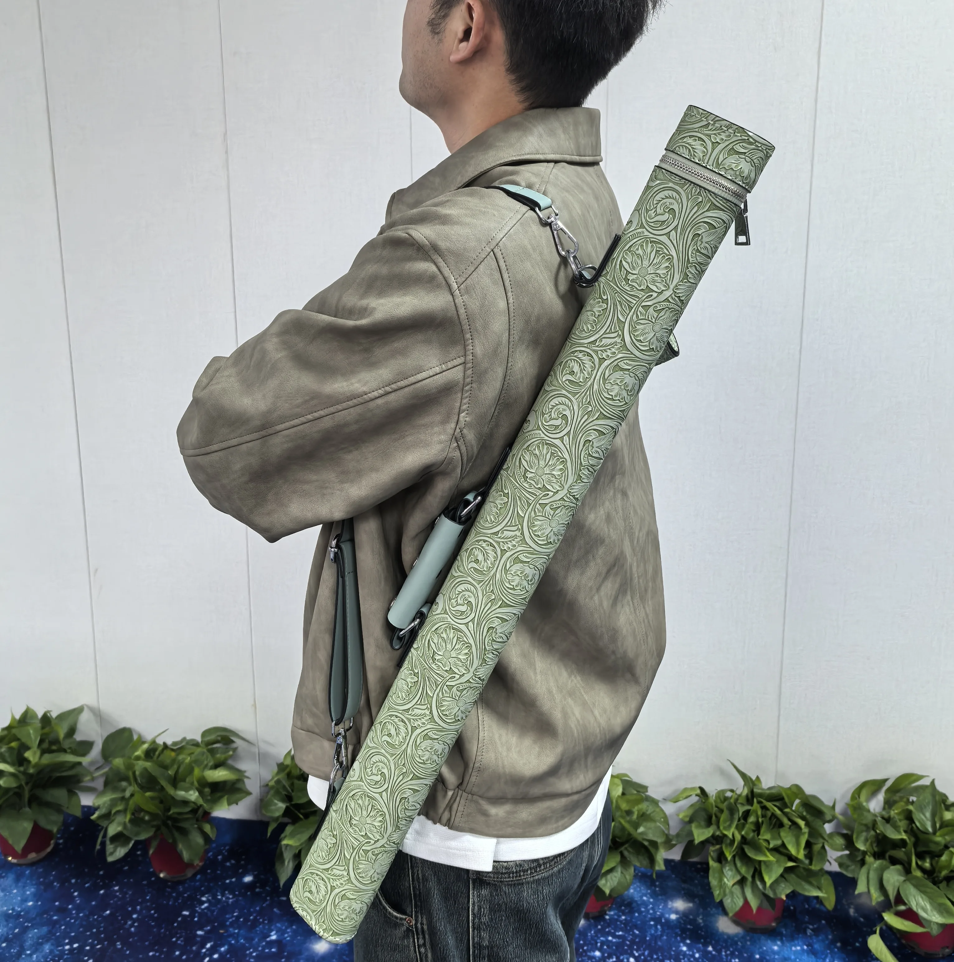 

New Design Portable Cue Case Holder With Custom Logo Wholesale Price Billiard Cue Case for High-end Billiard Products