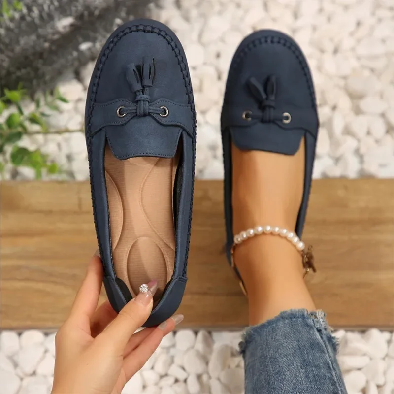 

2025 New Women Flats Fashion Breathable Women Casual Shoes Walking Sneakers Comfortable Retro Non-Slip Shoes Female Plus Size 43