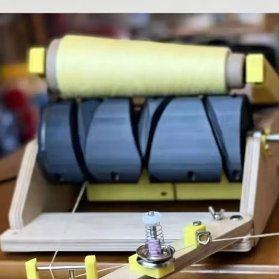 

Автоматическая моталка для пряжи, настольная машина для намотки шерсти, инструмент для разделения и перемотки пряжи на конусы для вязания крючком и рукоделия