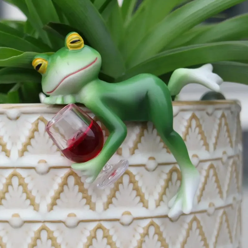1 Piece of Interesting Green Frog and Wine Glass Hangings Full