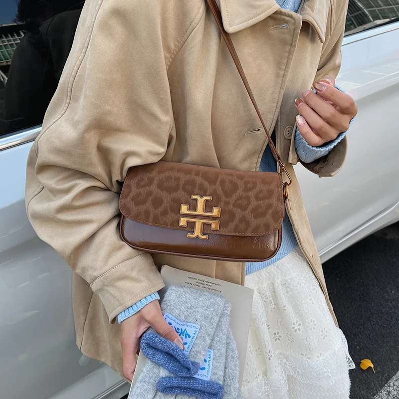 

2025 Autumn and Winter New Retro Leopard Print Small Square Bag-High Sense Shoulder Messenger Bag, Fashion Joker Women's Bag