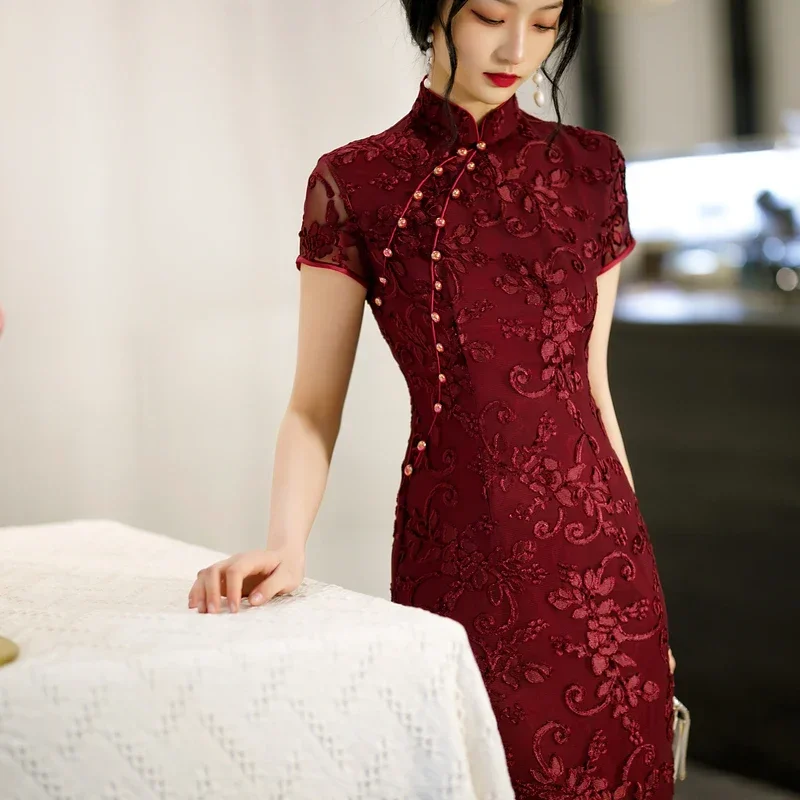 

Sexy Slim Split Vestidos 3XL 4XL Burgundy Lace Female Qipao Traditional Chinese Dress Vintgae Classic Mandarin Collar Cheongsam