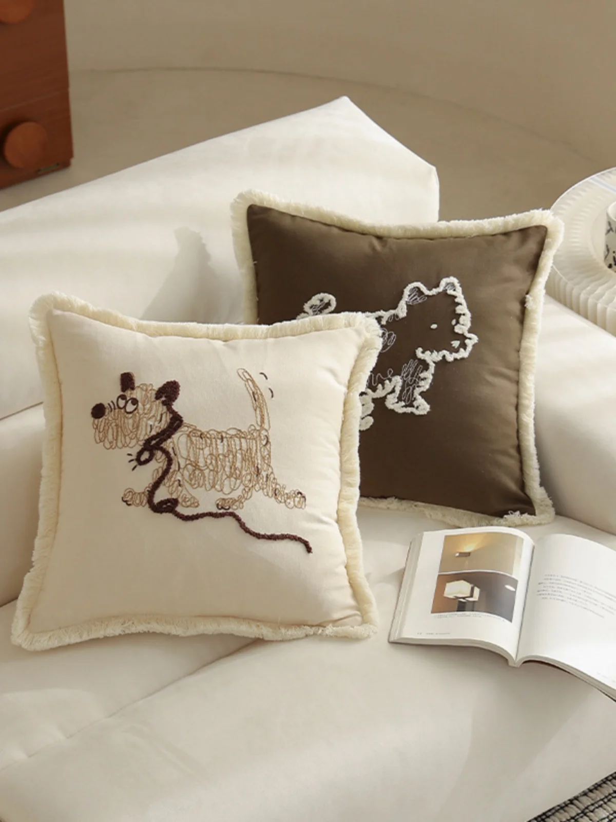 

Современная минималистичная вышитая подушка с изображением собаки, роскошная подушка-спинка для дивана в гостиную, из полиэфирного волокна, моющаяся, декоративная, для дома