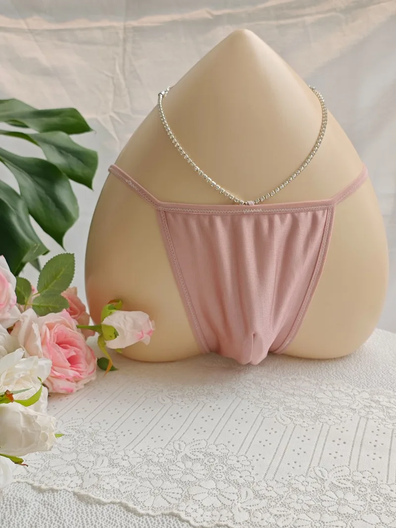Low Waist Man's Satin Sliky Touch Soft Chain Design Briefs BF Gifts LGBQT Group FKK Private Sexy Semi-butt Coverage Underwear
