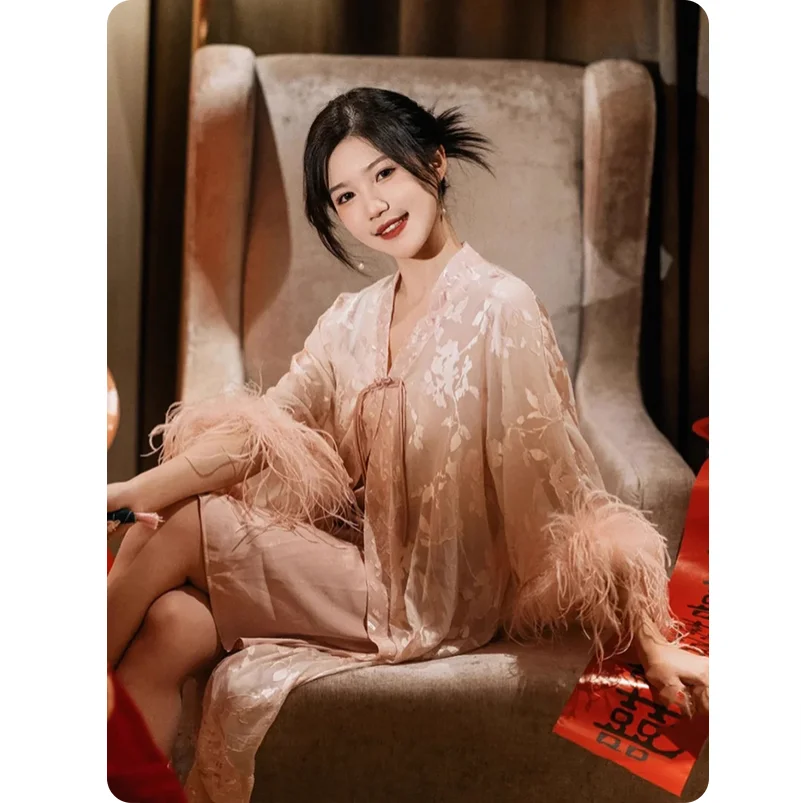 New Chinese style feather nightgown dress, women's retro high-end feeling, niche bride wedding morning gown