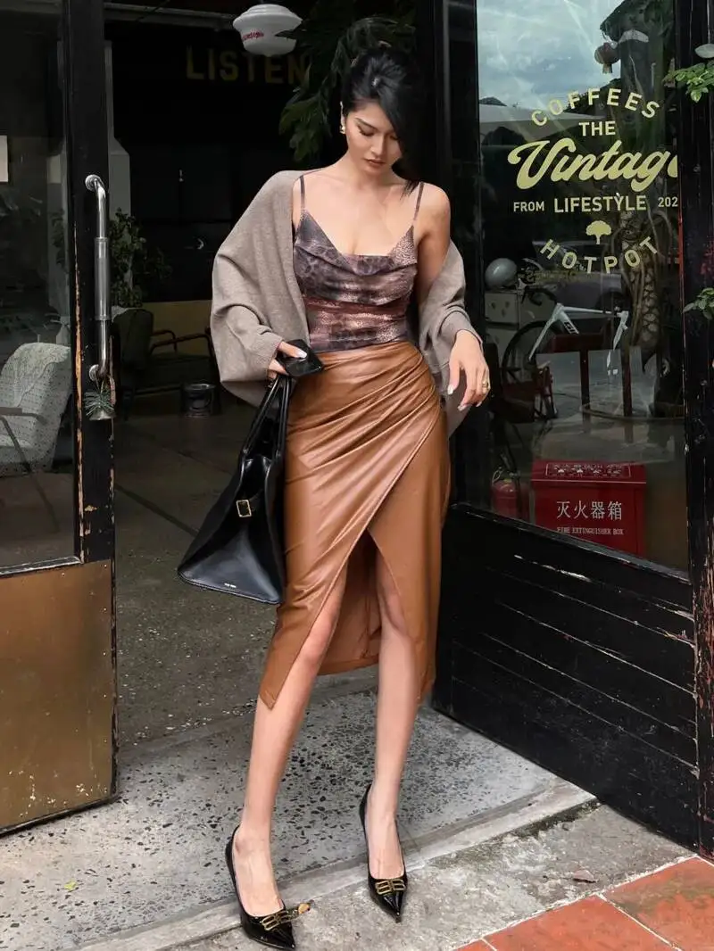 

Spicy Girl Sexy PU Leather Split Skirt Women's Autumn New High Waist Stacked Fold Mid Length Leather Skirt Fashion Women 2V3L