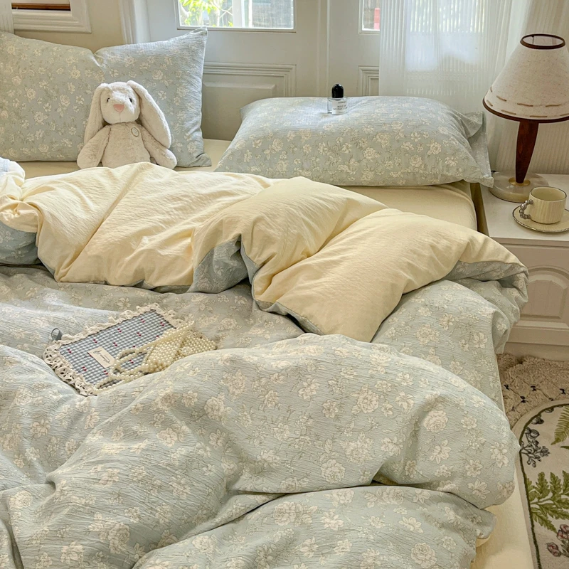 Washed Cotton Double-layer Yarn Four-piece Set, Pure Cotton Sleeping Naked Student Dormitory 1.2 Bed Hat Quilt Cover