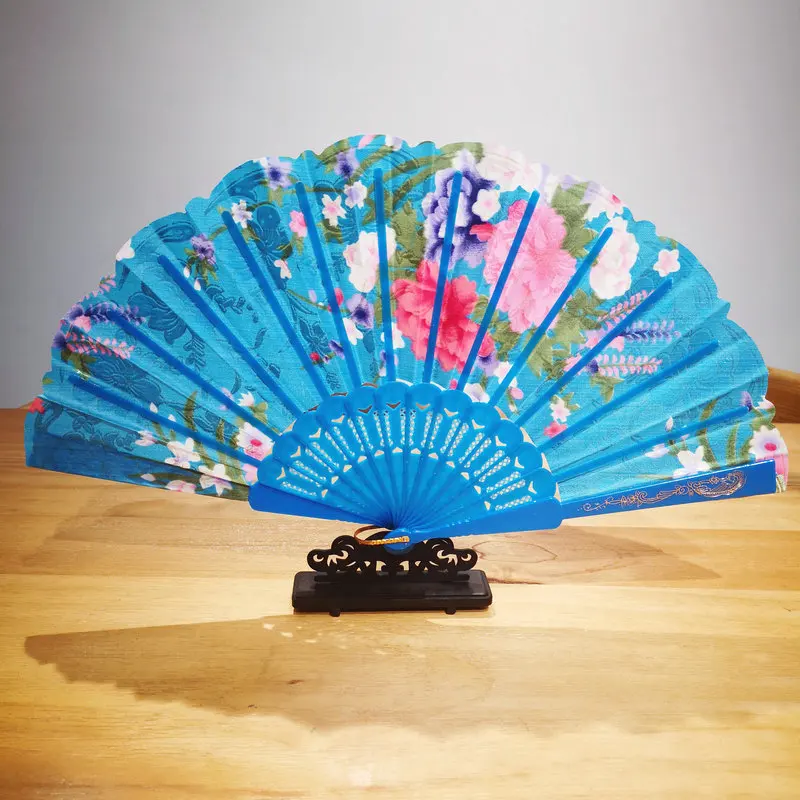 Estetica orientale Royal Blue Dancing Fan Gold Stamp Flower Folding Fan accessori di abbigliamento Cheongsam in stile Neo-cinese