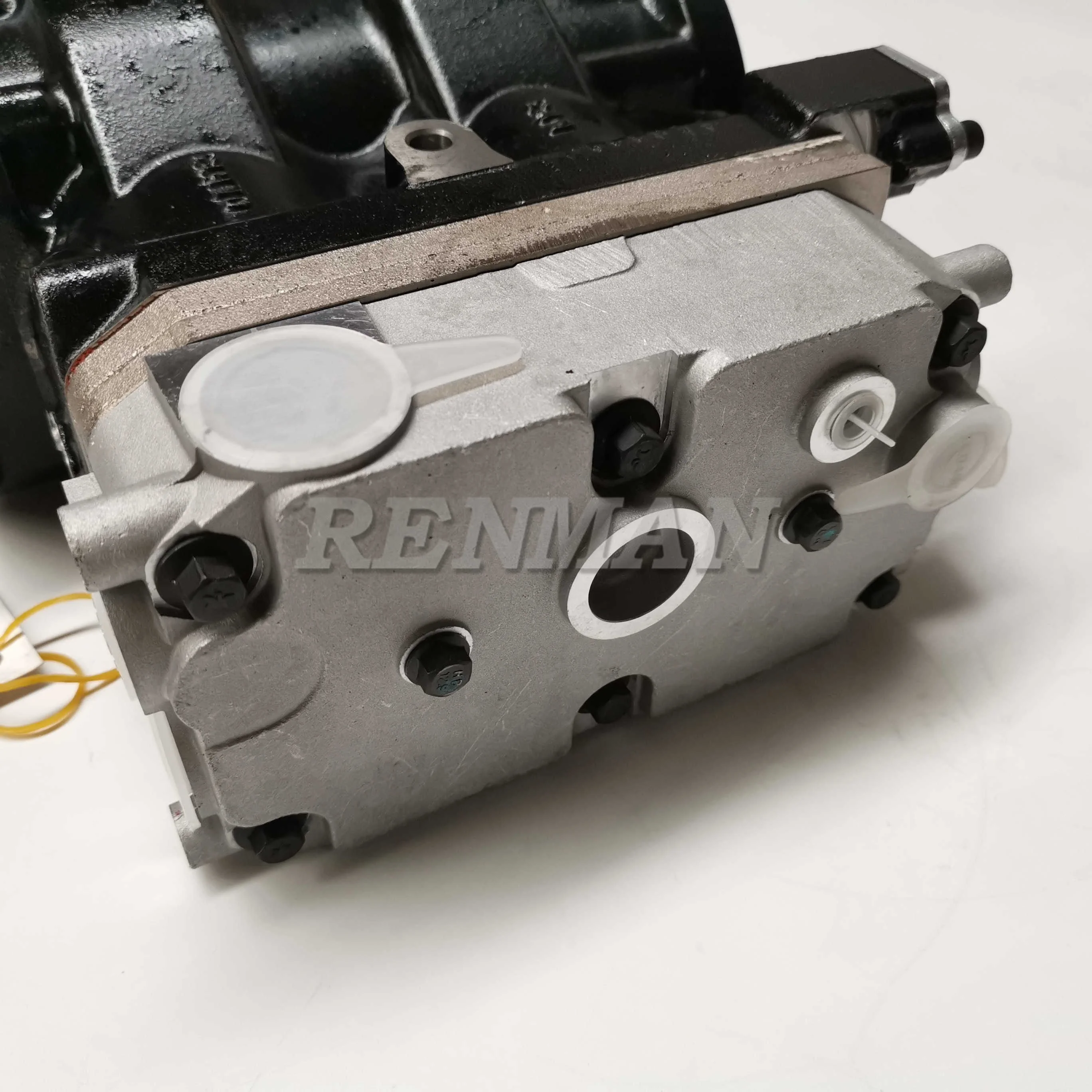 

Золотой продавец M11 ISM11 QSM11 Детали двигателя Cummins Воздушный компрессор 4974668