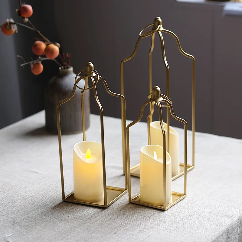 Creativity Metal Candlestick Golden Candle Holder Desktop Ornament Aromatherapy Candle Decorative Home Atmosphere Ornaments