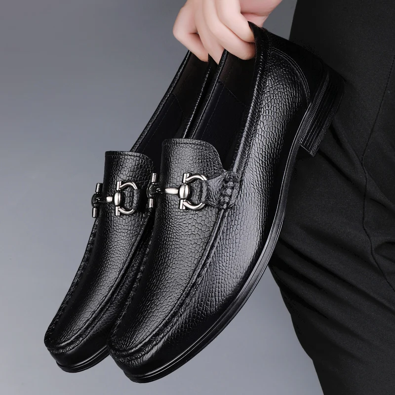 Men Casual Shoes Brand Genuine Leather Mens Loafers Moccasins Breathable Slip on Driving Shoes Cow Leather Business Formal Shoes