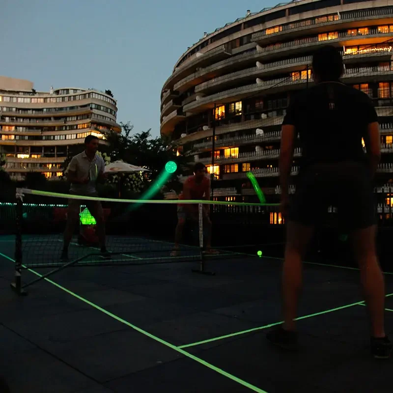 6 szt. Świecąca Pickleball 74MM lampka nocna zielona kula 40 otworów do nocnej zabawy i treningu świecących w ciemnych kolorowych piłka golfowa