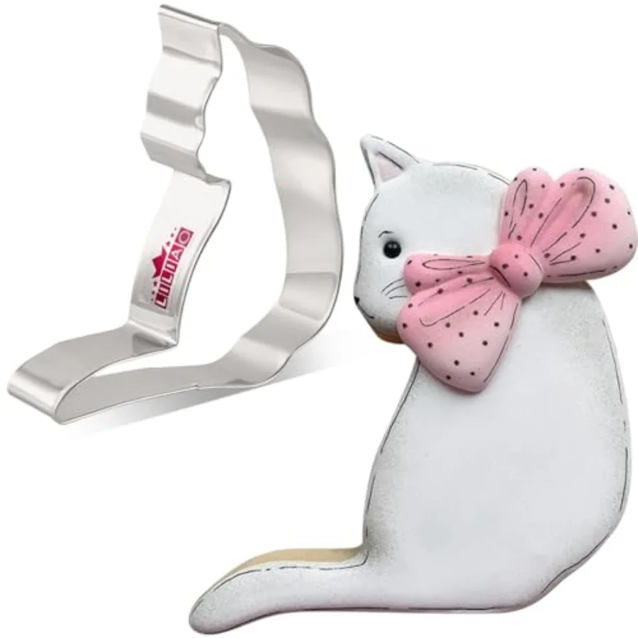 Curled Cat Cookie C…