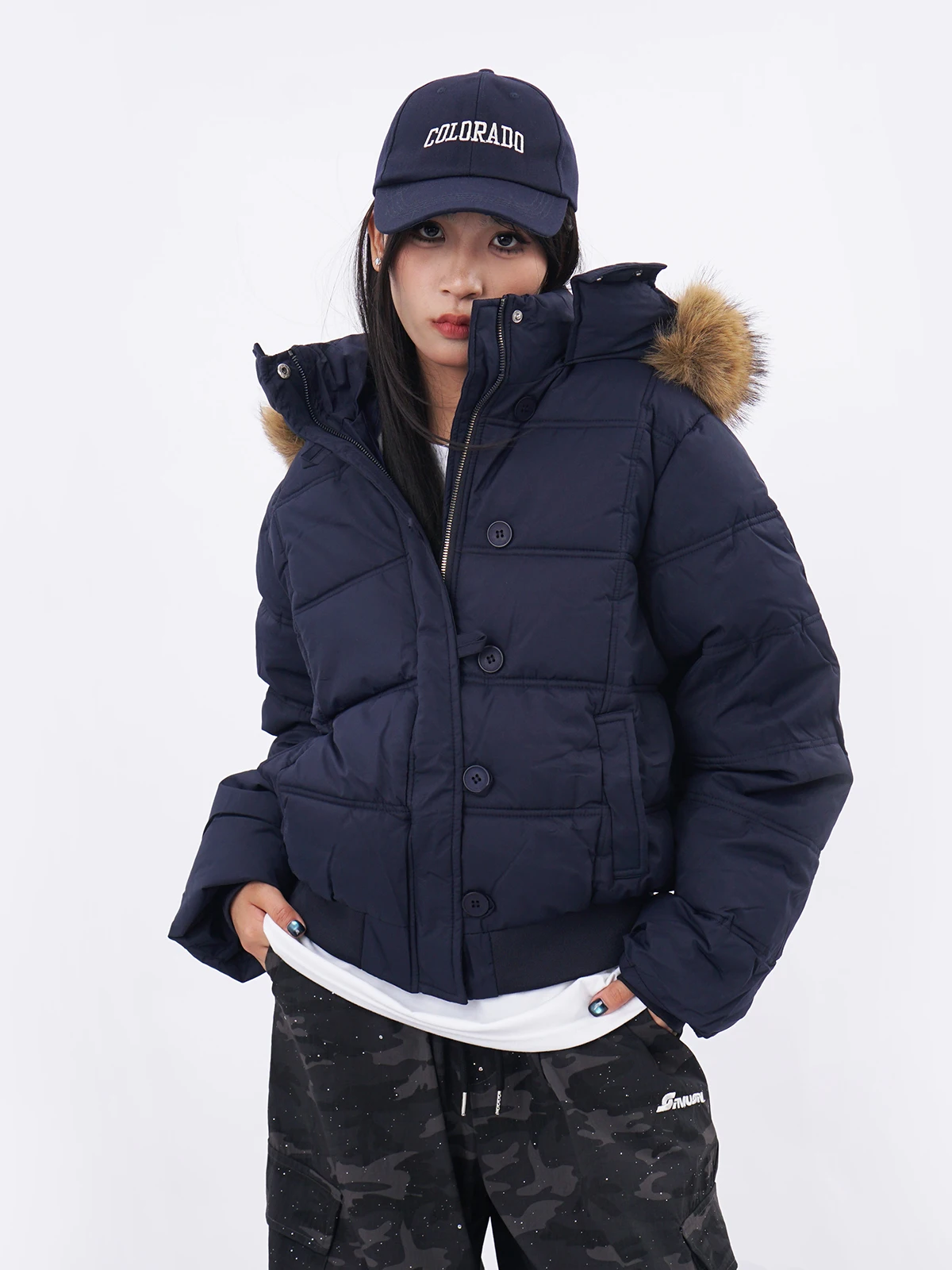 

Женское стеганое хлопковое пальто American Sle ort Thiened Winter Jaet со съемным меховым воротником и прочной молнией с капюшоном