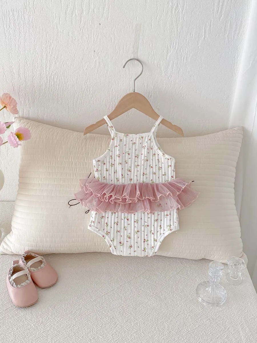 INS Summer Baby Girl Floral Lace Stitching Lace Bow Sling Triangle Jumpsuit for Toddlers and Baby Girls Summer Outdoor Wear