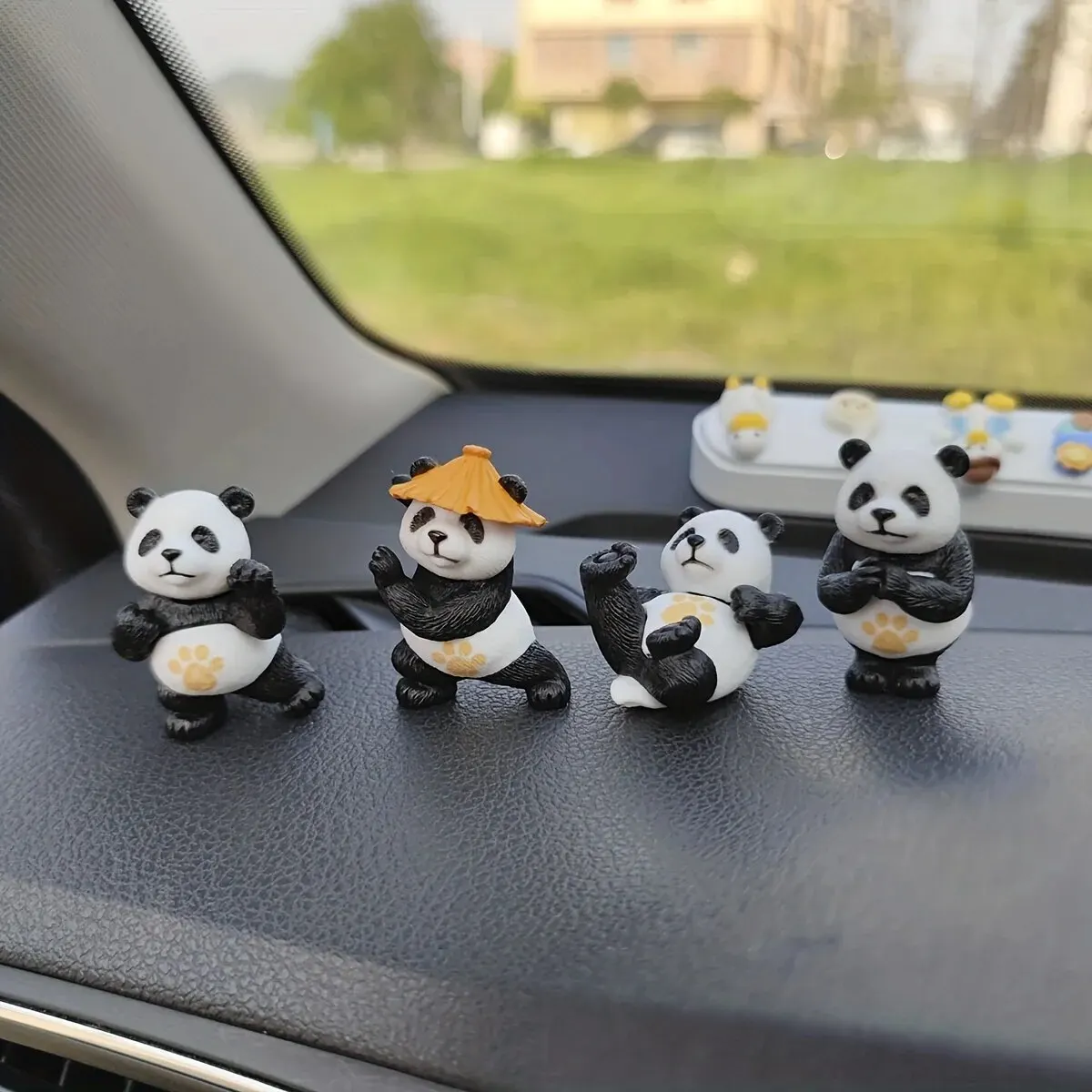 4 sztuki / zestaw Panda Design Ozdoby samochodowe Ozdoby na konsolę środkową Ozdoby na biurko Mała dekoracja wnętrza samochodu