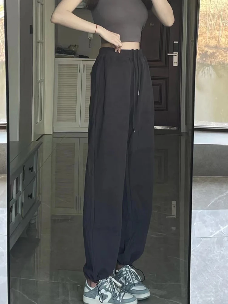 

Спортивные брюки для женщин: свободные повседневные брюки с широкими штанинами, высокой талией, прямым кроем, в корейском стиле, с деталями в стиле кэжуал.