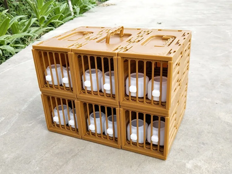 Plastic Birdcage Portable Takeout Transport Parrot Budgie Bird Cage Bird House Pet Shop Display Storage Birds Cage Bird Supplies