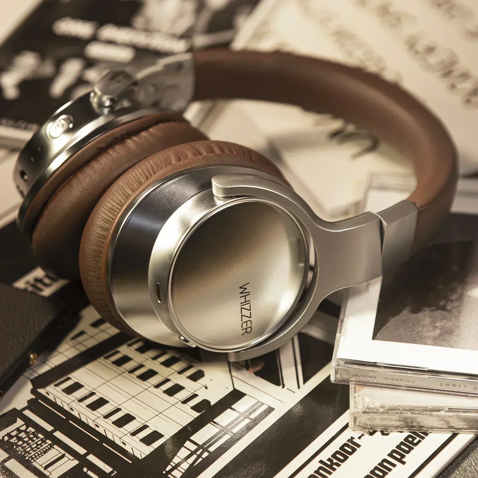 Whizzer W1S سماعات الرأس الرجعية فوق الأذن سماعة لاسلكية تعمل بالبلوتوث ميلارد سماعات الرأس الحد النشط الضوضاء منخفضة تأخير سماعات #3