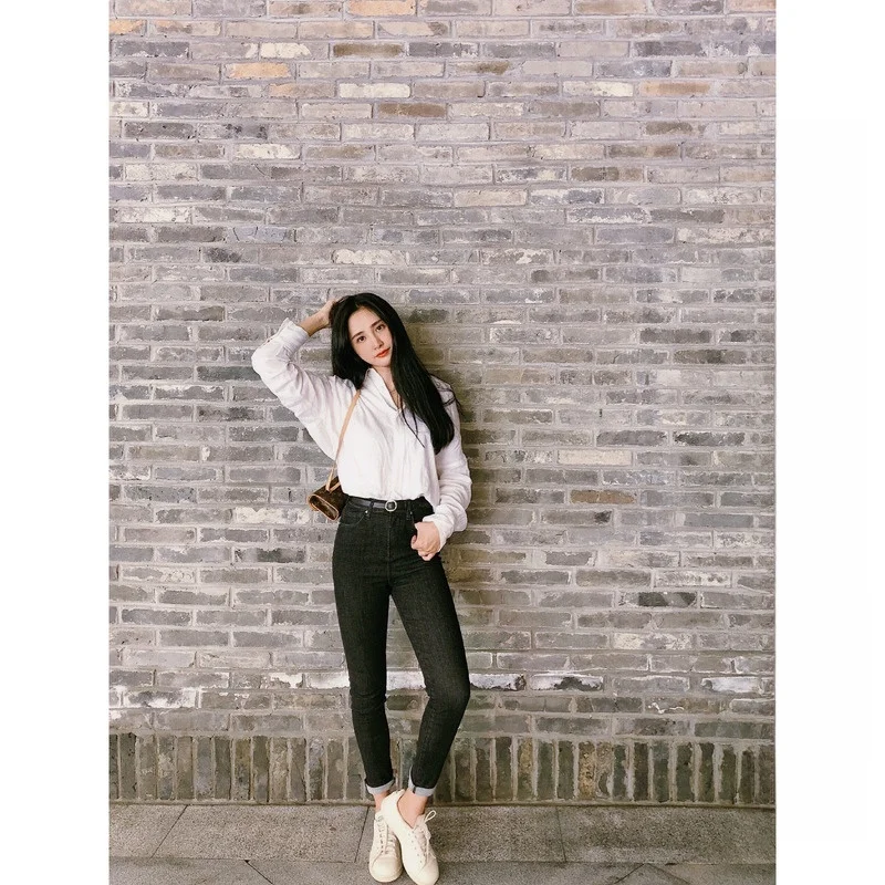 

Elwing Original Spring 2026 High Waist Slimming Black Jeans Women's Casual High Waist Slim Fit Lengthening Effectiveness