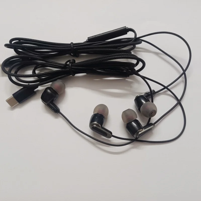 Para Samsung auriculares HiFi sonido envolvente en la oreja tipo C con control de cable tapones para los oídos con cable para Galaxy S24 S23 S22 Ultra Xiaomi