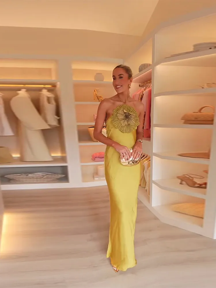 فستان نسائي أنيق للحفلات ثلاثي الأبعاد رسن على شكل زهرة بدون أكمام بدون ظهر حورية البحر من الساتان فساتين نسائية لصيف 2025 رداء سهرة أنيق