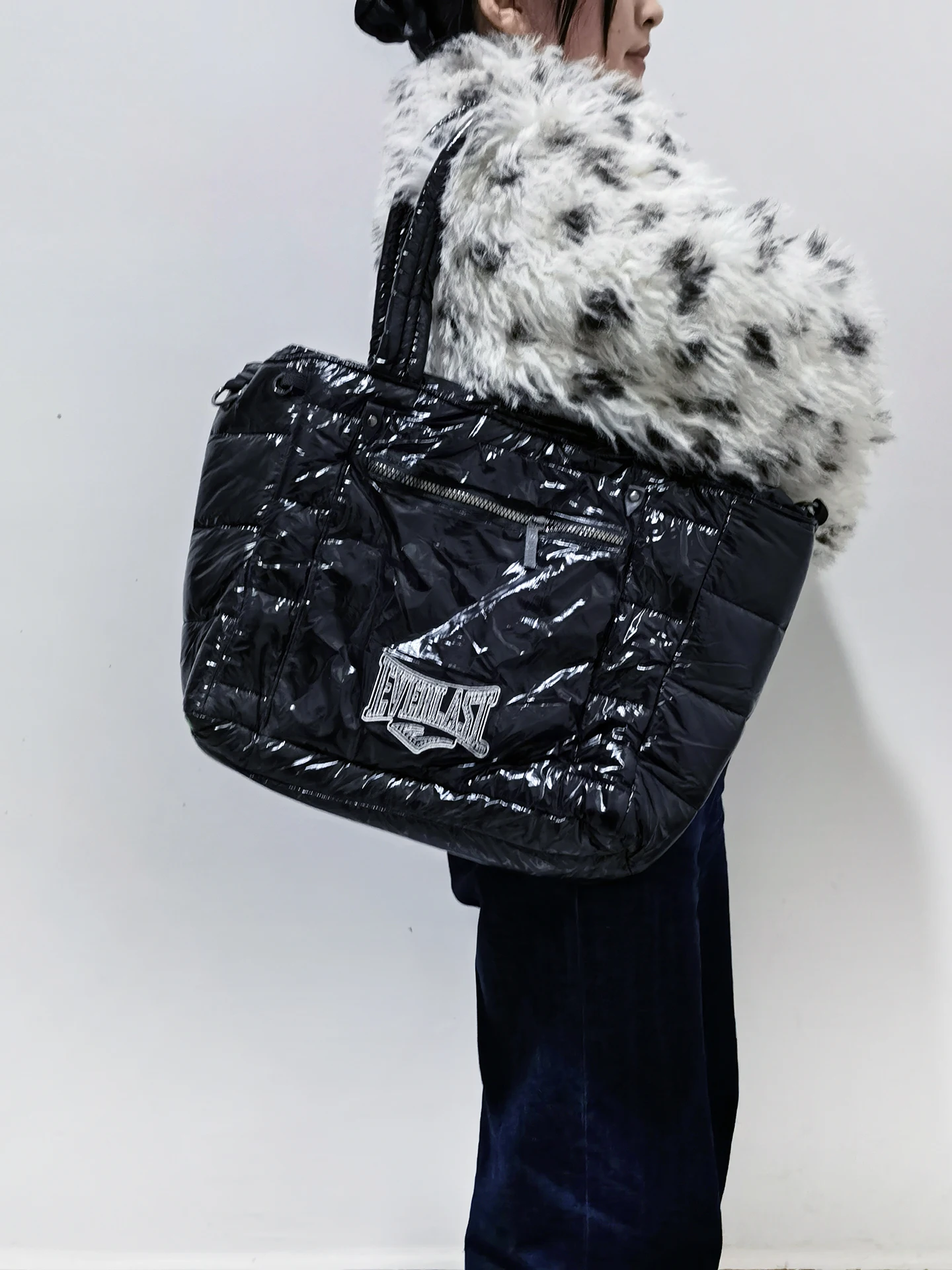 

Street Style Large Capacity Single Shoulder Tote Bag down Material Spacious Chic Girl Bag Cosmichoney British Style Zipper Cl...