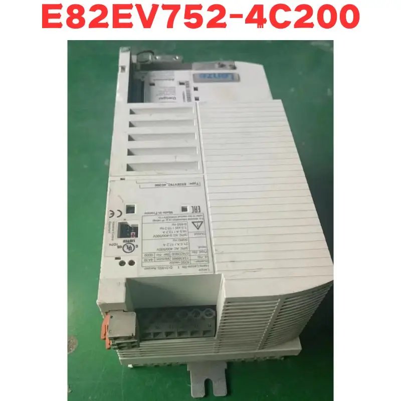 Second-hand E82EV752-4C200 E82EV752 4C200 Inverter Tested OK