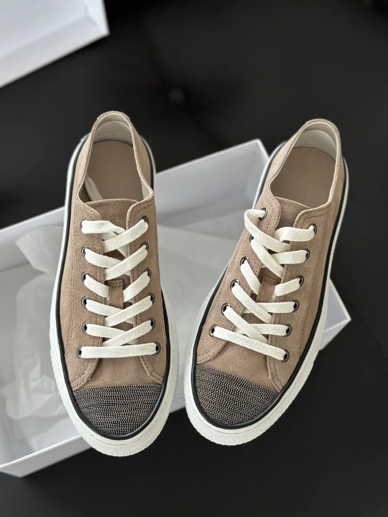 

Women's Skateboard Shoes Bead Chain Beaded Casual Fashion Ladies Sneakers